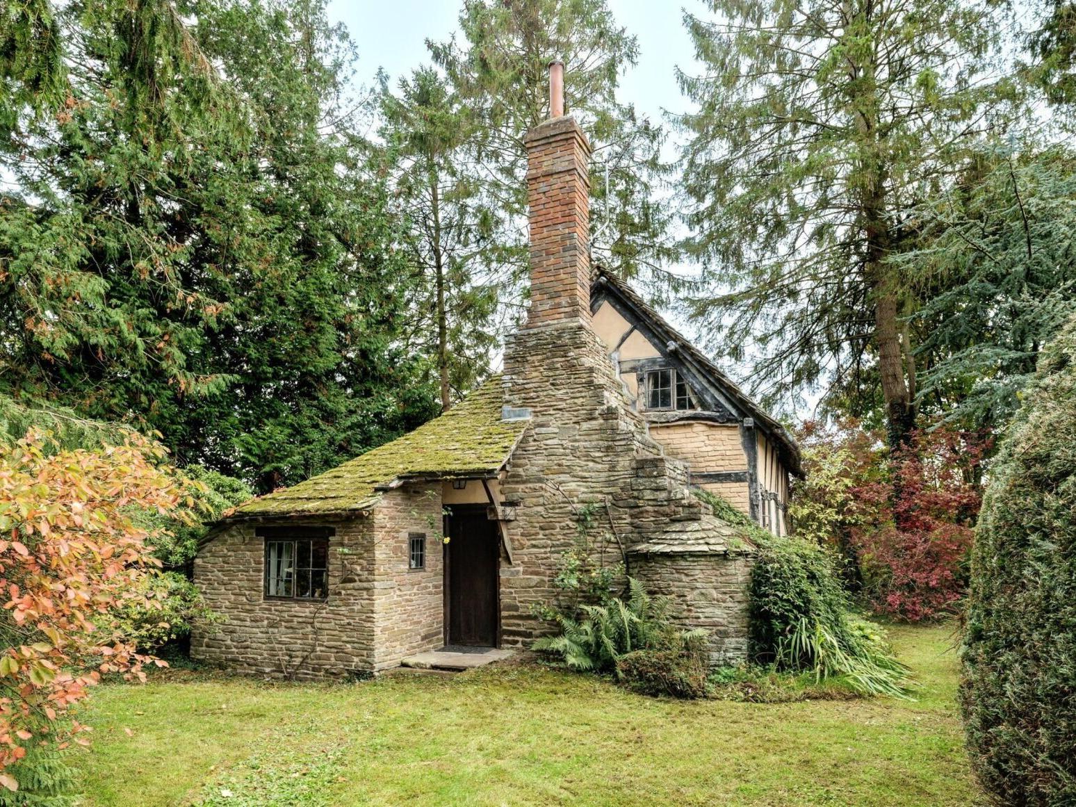 ‘Hansel and Gretel’ cottage surrounded by ‘fairytale forest’ for sale